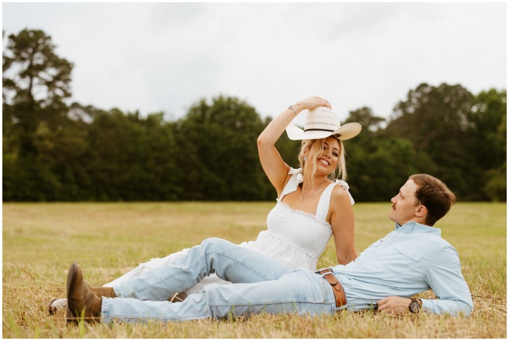 an engagment session in warrior alabama